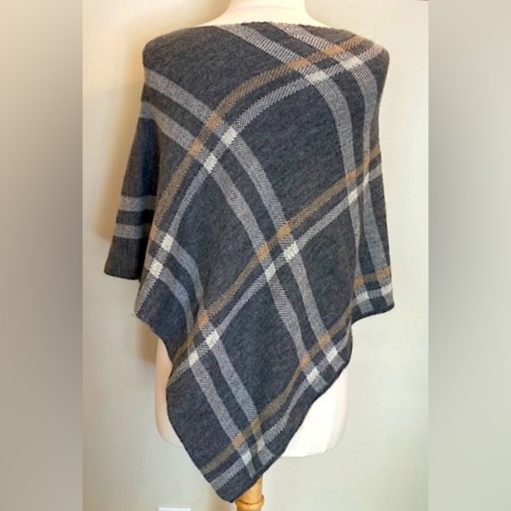 Nardi & Tagliaferri Gray Plaid SZ One Size Cottagecore Boho Wool Alpaca Poncho - Picture 6 of 7